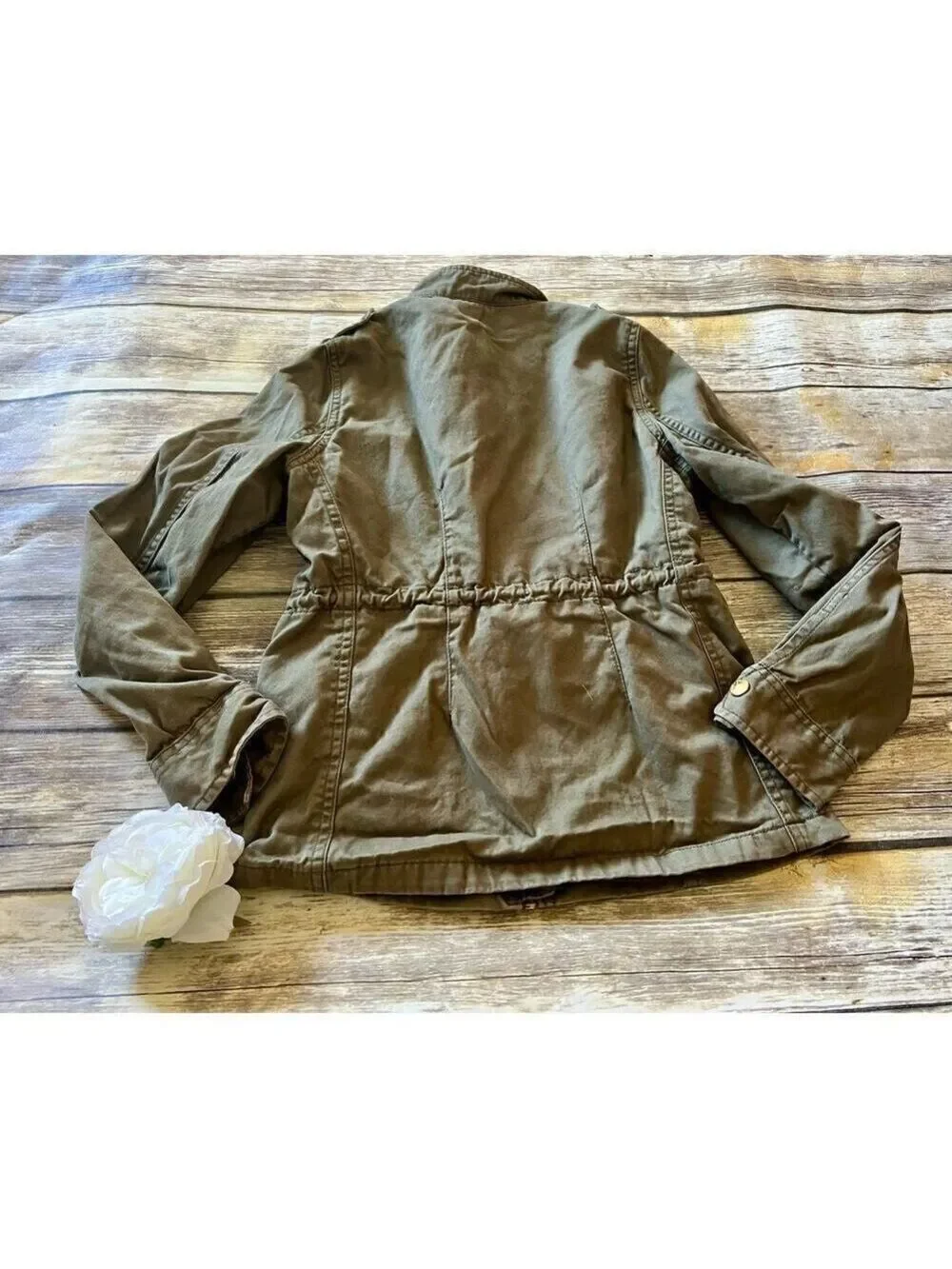 COOL OLIVE GREEN COAT